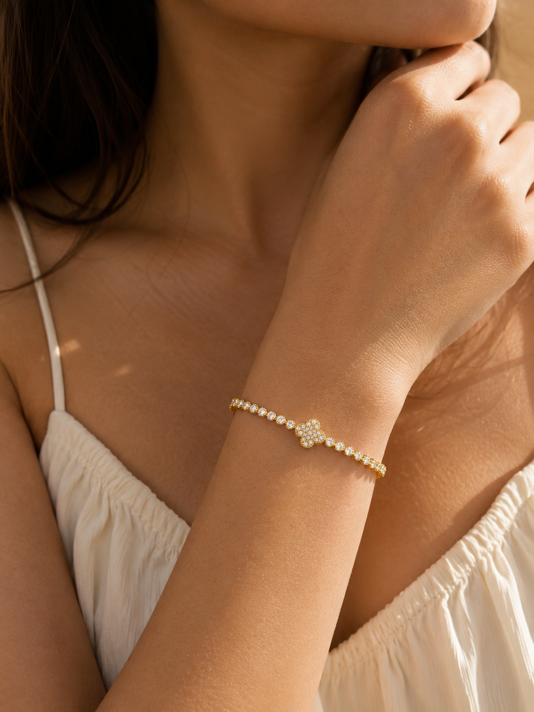 Elara Clover Slider Bracelet
