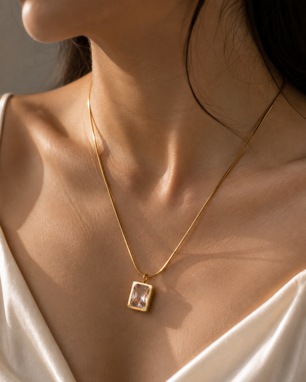 Elara Crystal Frame Necklace